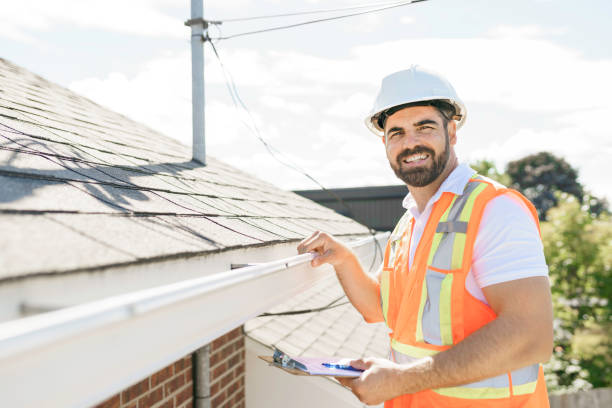 Best Roof Gutter Cleaning  in Long Beach, MS